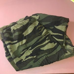 LuLaRoe tall and curvy buttery soft camo leggings!!! Lightly worn.